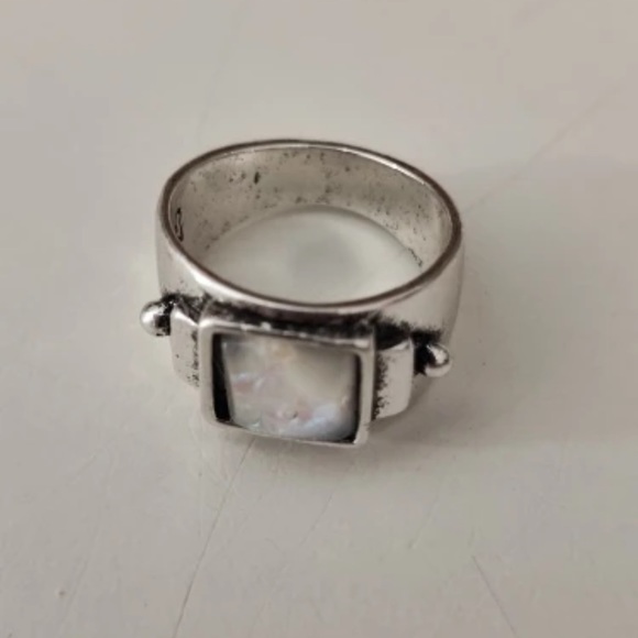 New silver  Vintage Resin Moonlight  Geometric Square Ring - Picture 4 of 6